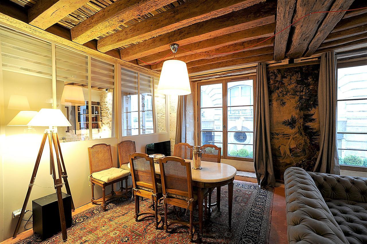 Beautiful Apartment In Historical Marais باريس المظهر الخارجي الصورة