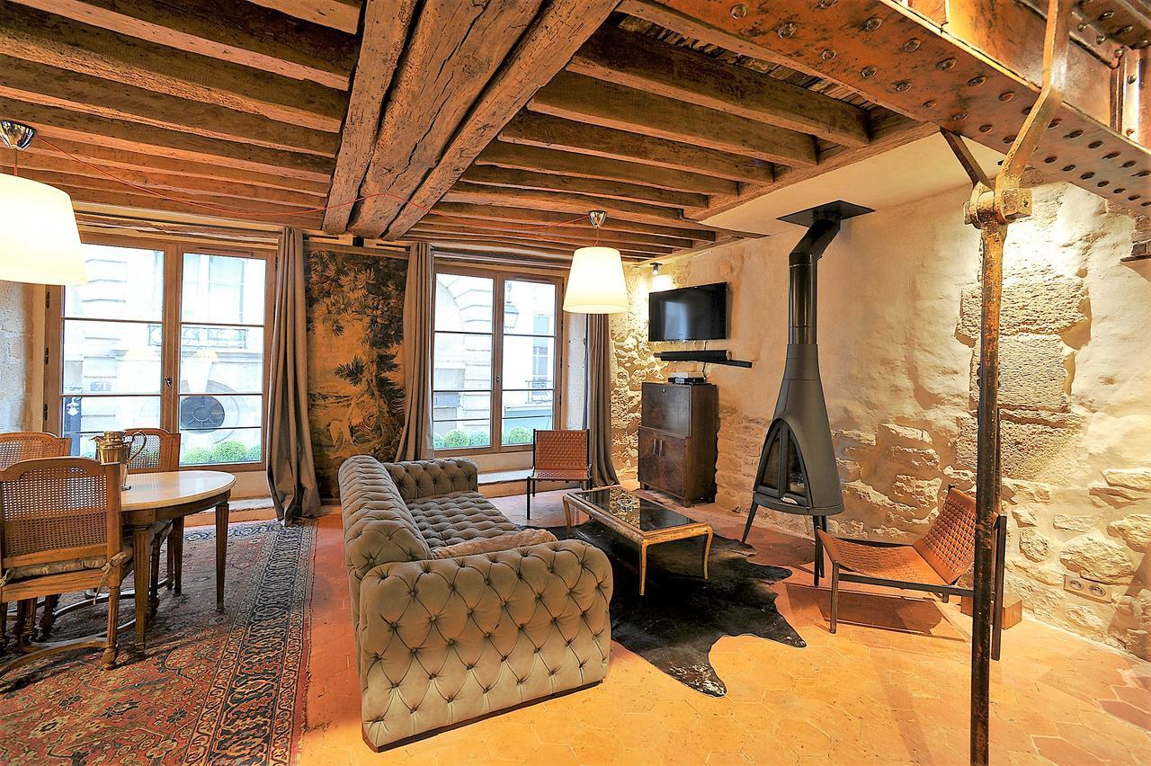 Beautiful Apartment In Historical Marais باريس المظهر الخارجي الصورة