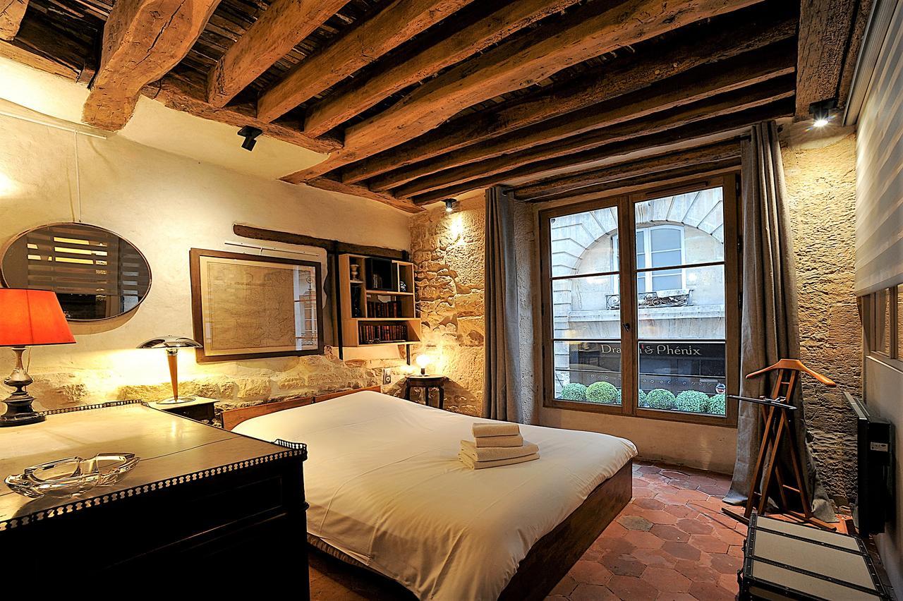 Beautiful Apartment In Historical Marais باريس المظهر الخارجي الصورة