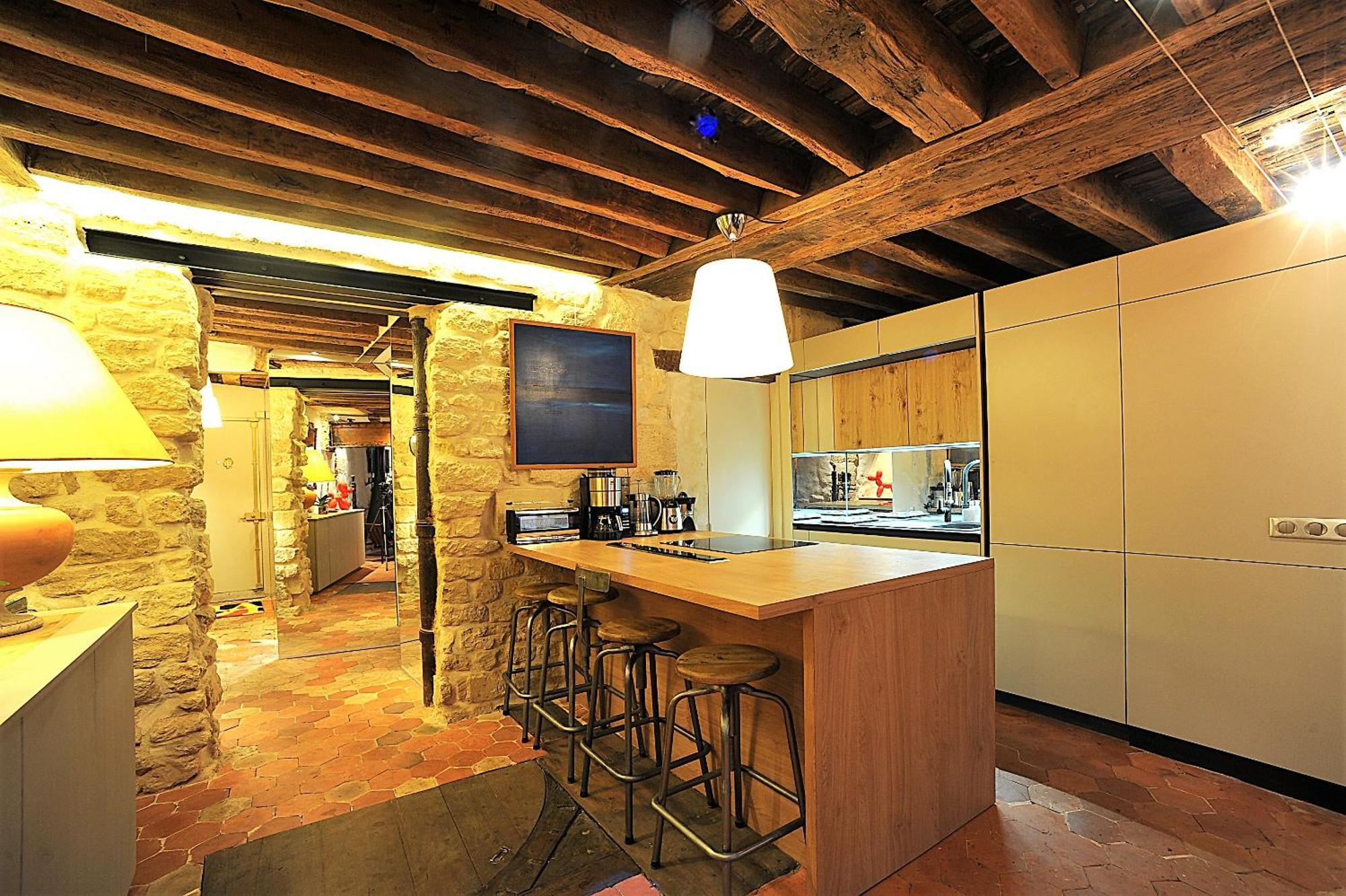 Beautiful Apartment In Historical Marais باريس المظهر الخارجي الصورة