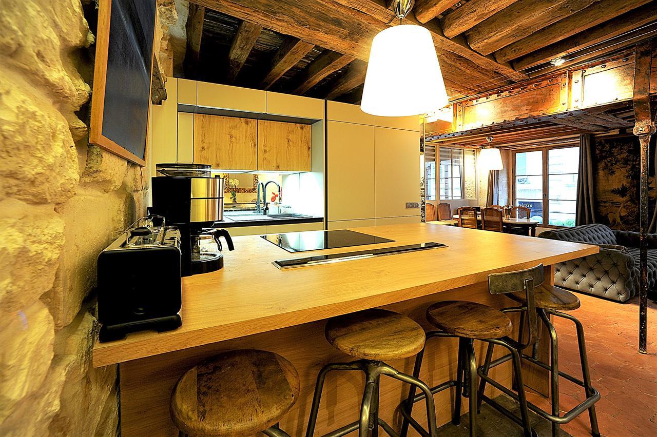 Beautiful Apartment In Historical Marais باريس المظهر الخارجي الصورة