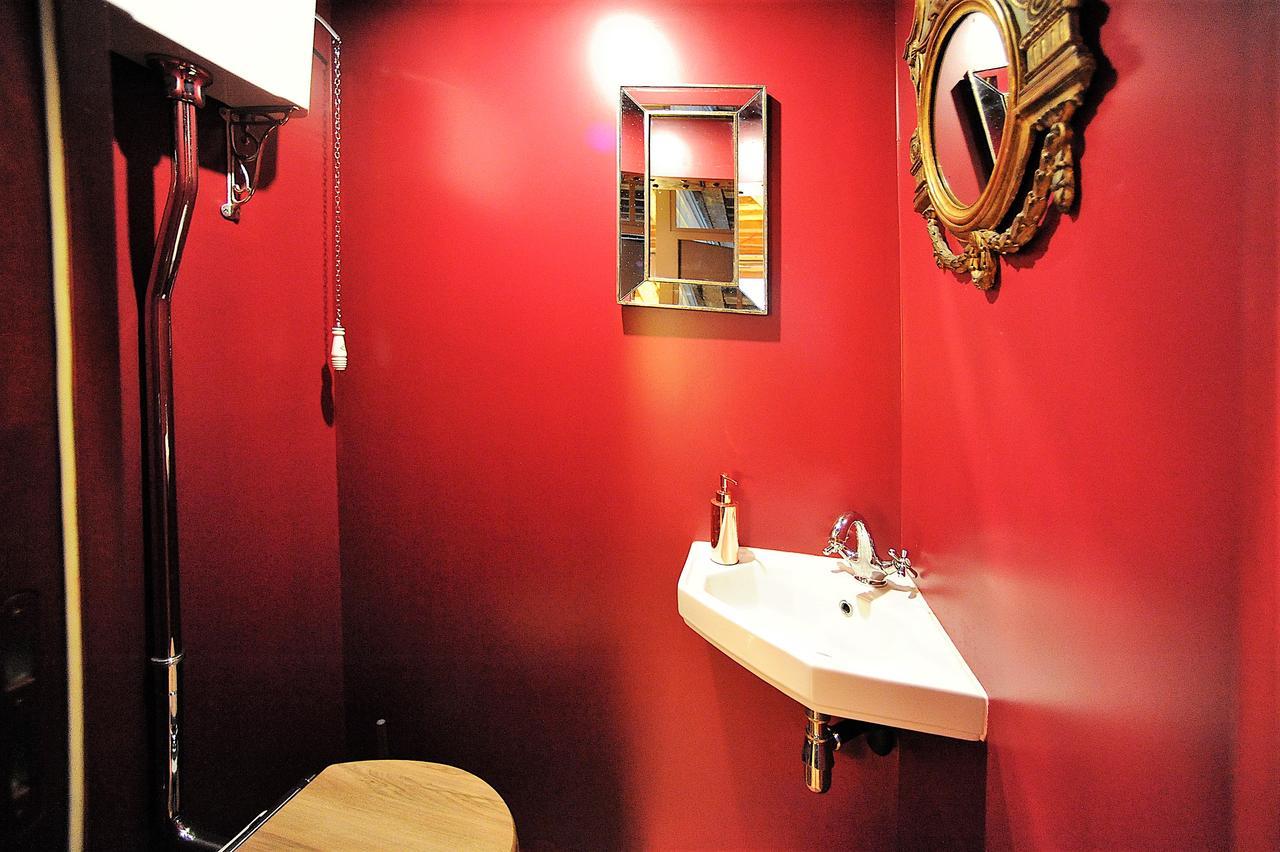 Beautiful Apartment In Historical Marais باريس المظهر الخارجي الصورة