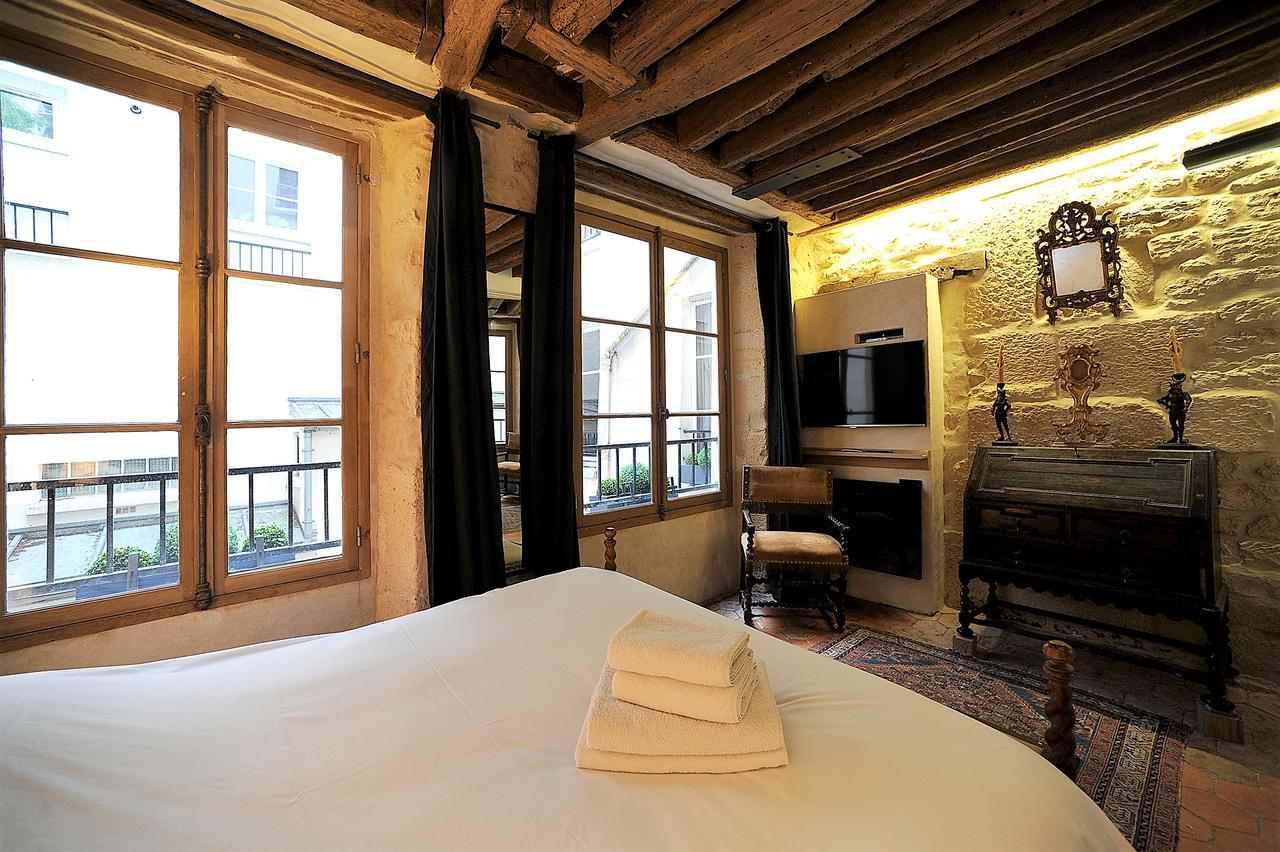 Beautiful Apartment In Historical Marais باريس المظهر الخارجي الصورة
