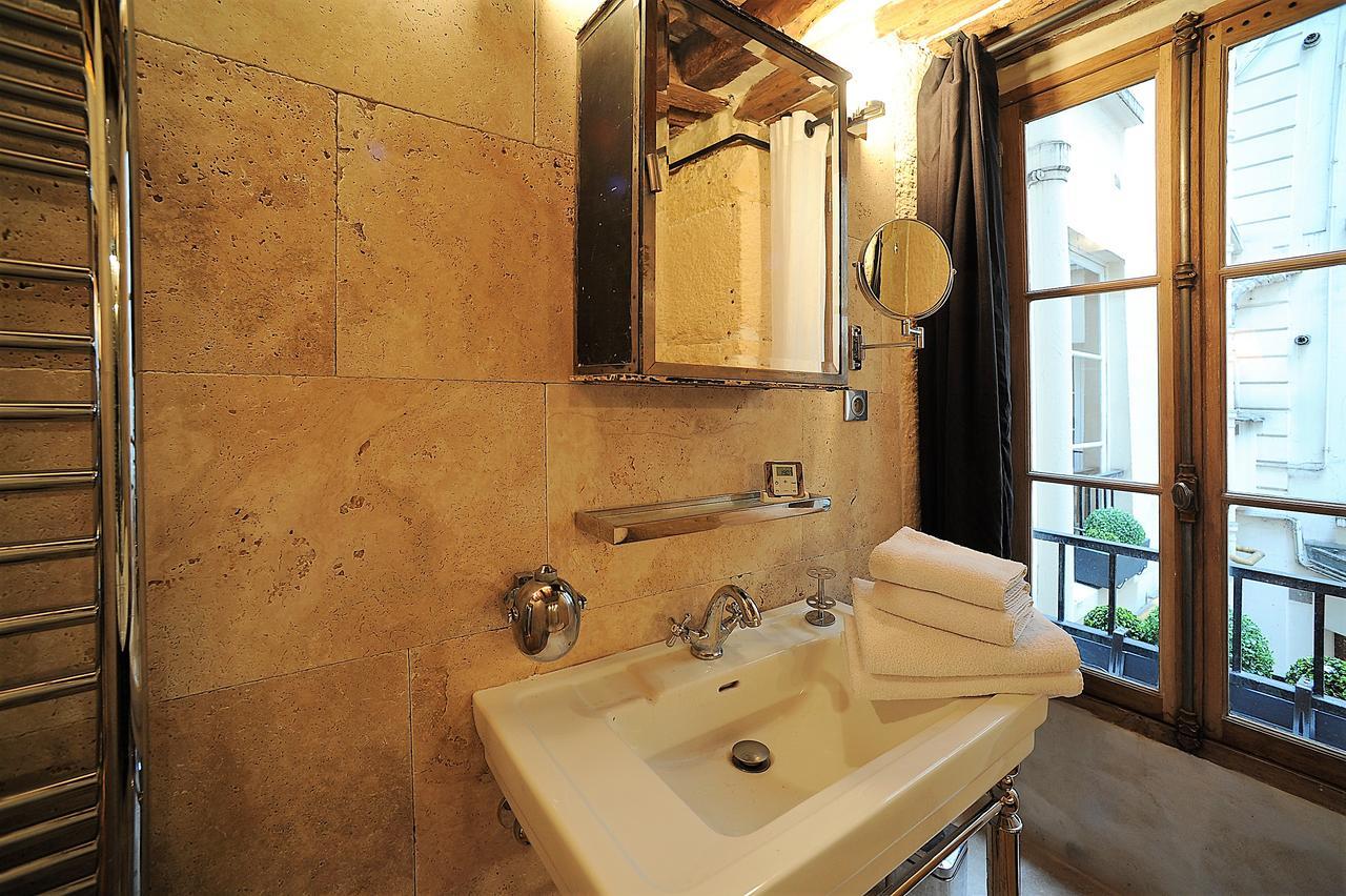 Beautiful Apartment In Historical Marais باريس المظهر الخارجي الصورة
